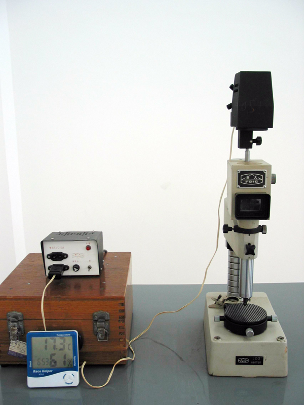 立式(shì)光學計-鷹(ying)牌軸承